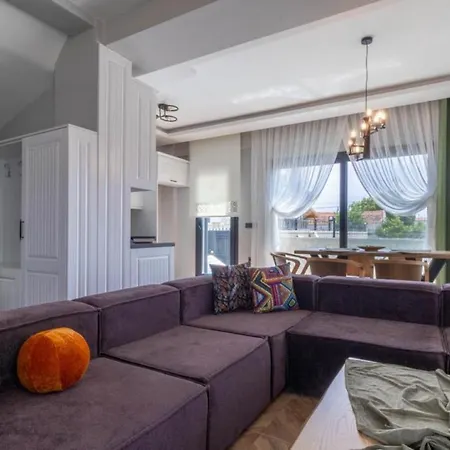 Lovely House With Private Pool In Urla Izmir